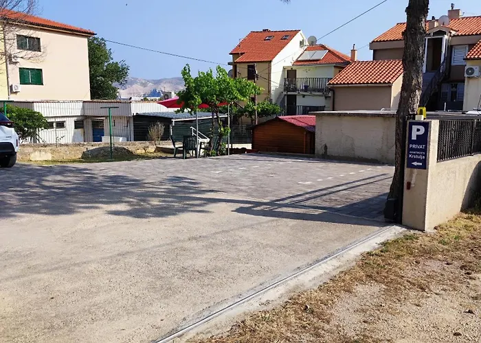 Apartments Krstulja