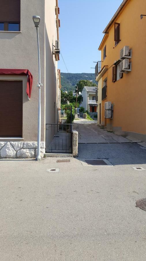 Krstulja *